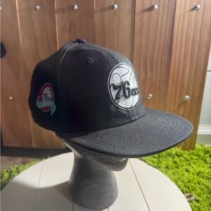 Black 76ers Logo Hat